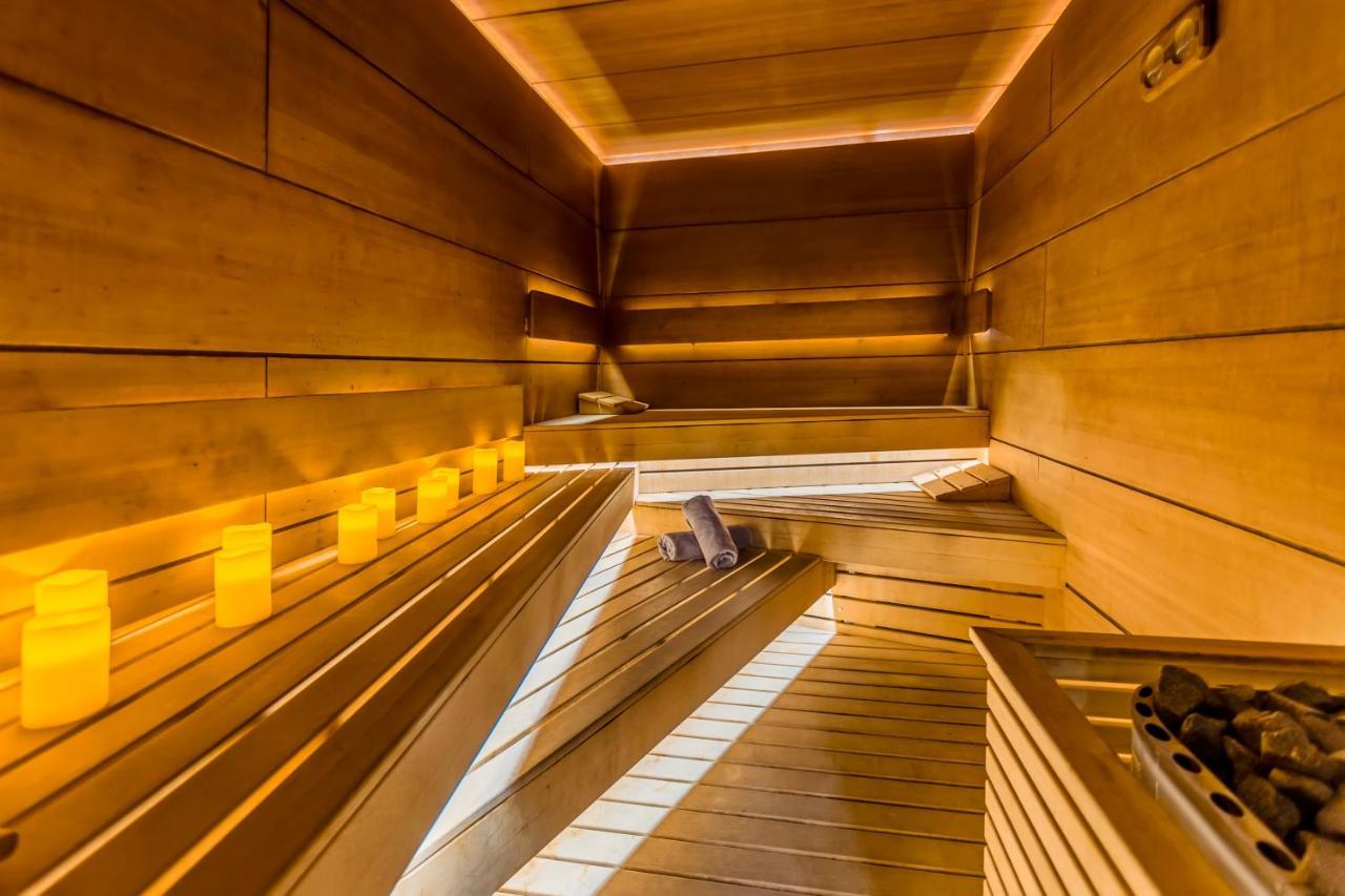 Hotel Arte Spa & Park Велинград Экстерьер фото The interior of the staircase