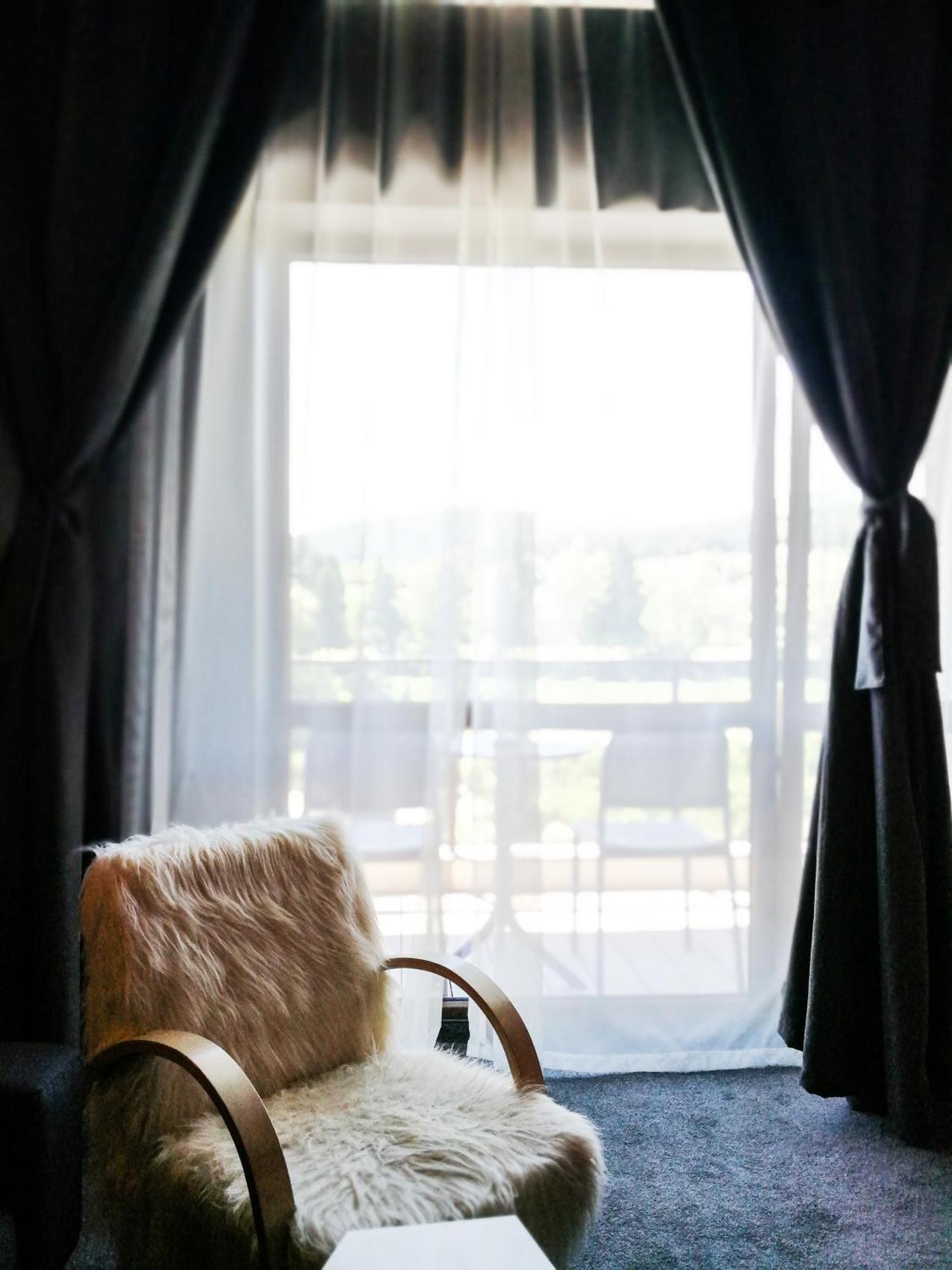 Hotel Arte Spa & Park Велинград Номер фото Curtains